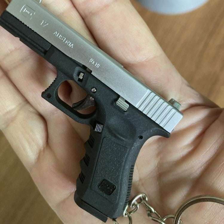 Mini Alloy Glock G34 Keychain